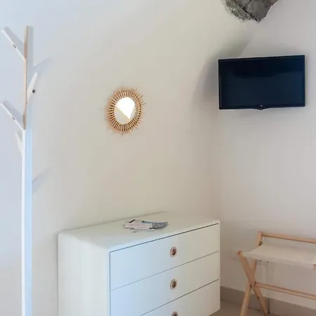 La Casa Dei Tre Pesci - Alborella Appartement